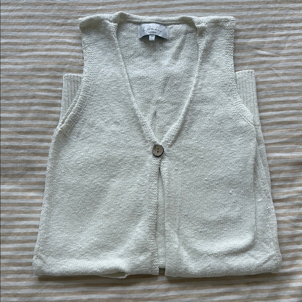 L’Academie “Lajos” Vest in Ivory